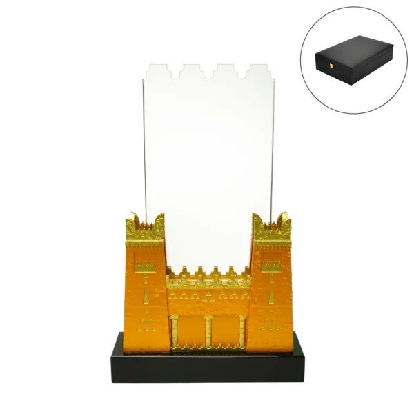 Castle Design Crystal Award in Black Presentation Box